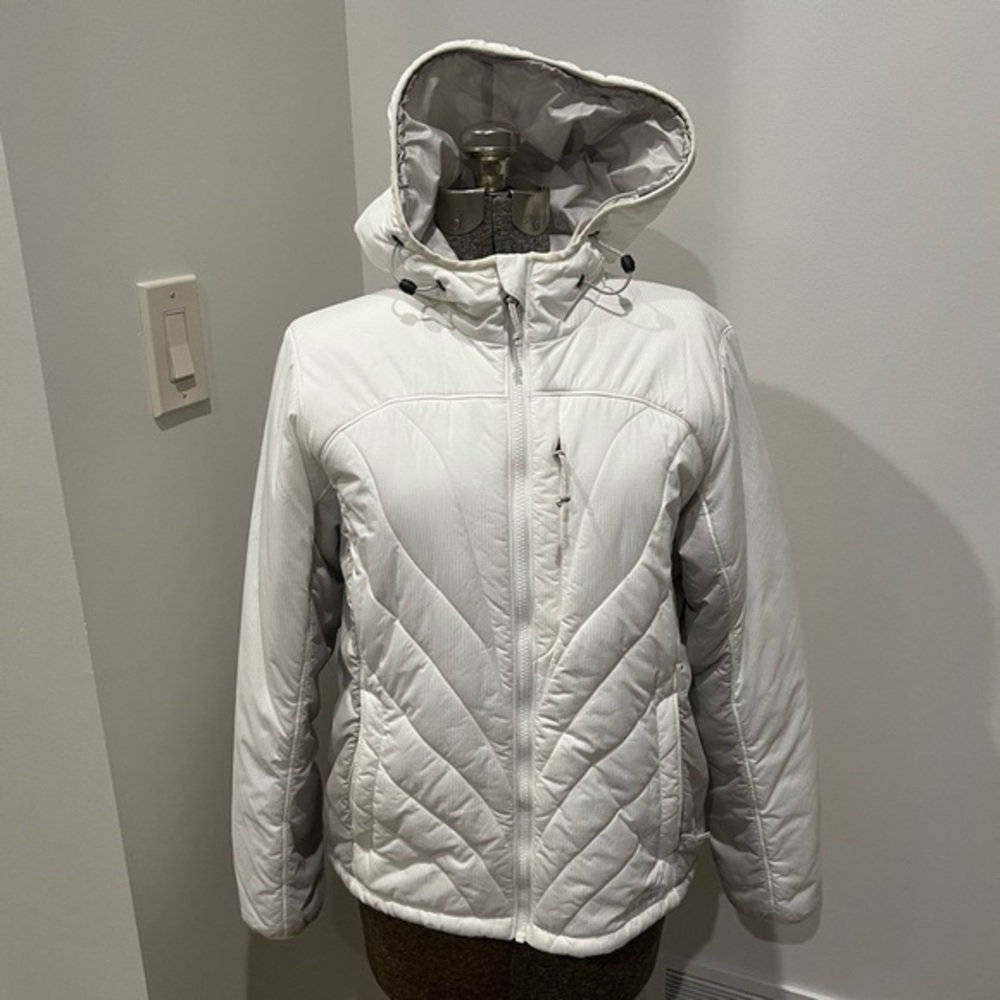 L.L. Bean white puffer coat size Medium